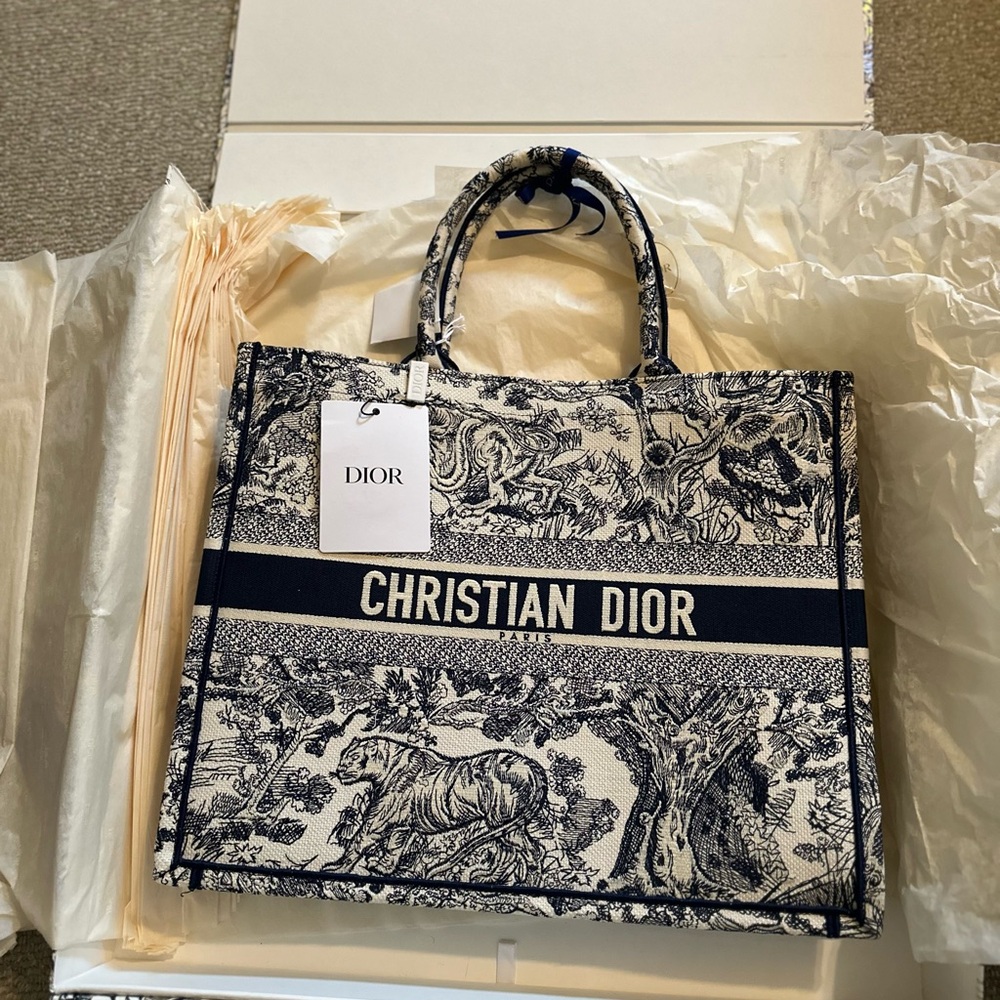 NWT DIOR Large Book Tote, Blue Toile de Jouy w/ Dior Ornament & Packaging, NIB